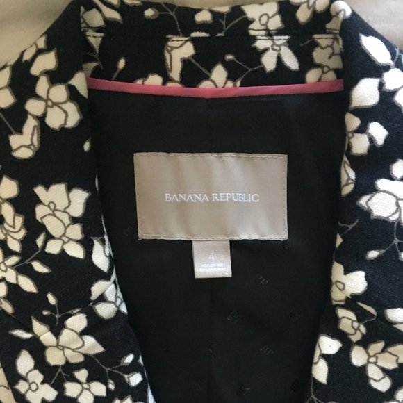 Blazer - Picture 3 of 3